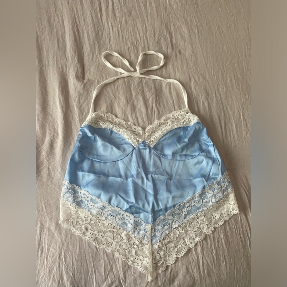 Buy it online, new never used it, is M but is like S.